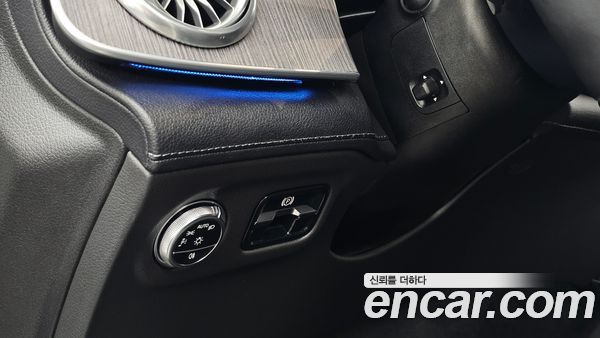 Mercedes-Benz EQS 2023, фото 31
