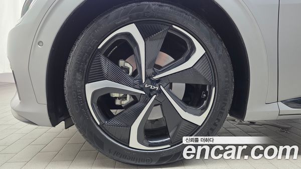 Kia EV6 2022, фото 5
