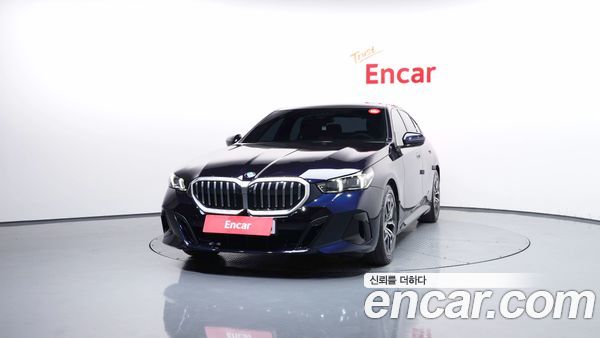 BMW 5 Series 2026, фото 3