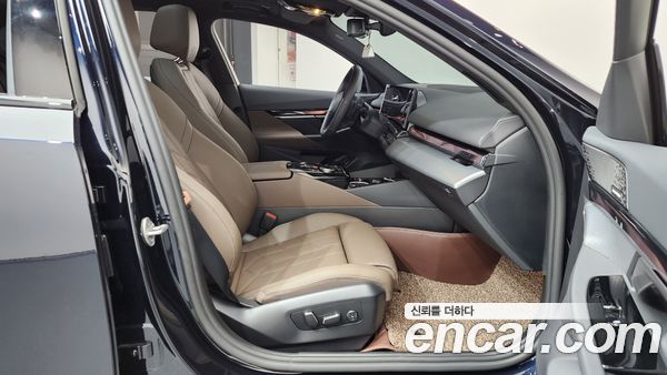 BMW 5 Series 2026, фото 16