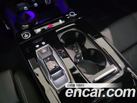 Audi A6 e-Tron 2025, фото 9