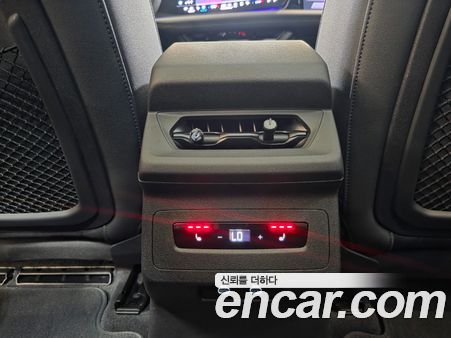 Audi A6 e-Tron 2025, фото 18