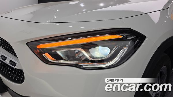 Mercedes-Benz GLA 2023, фото 8