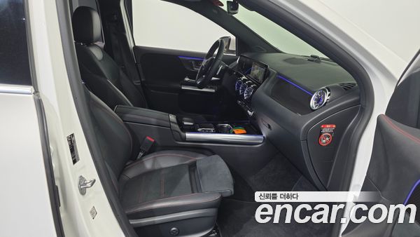 Mercedes-Benz GLA 2023, фото 16