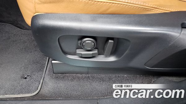 Land Rover Discovery 2020, фото 31