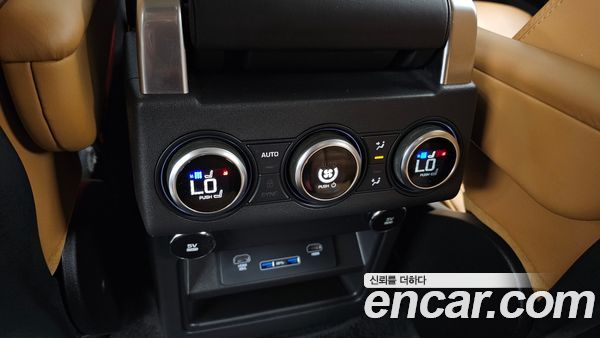 Land Rover Discovery 2020, фото 32