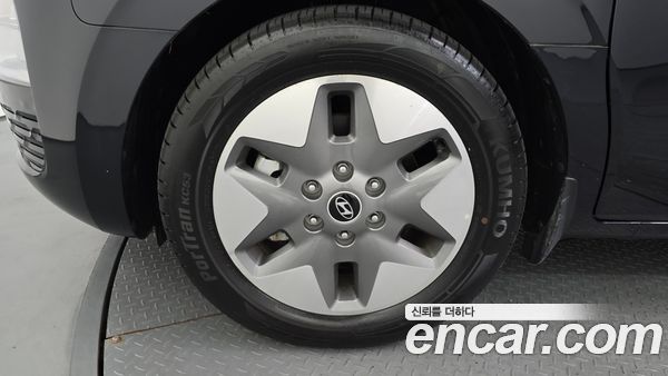 Hyundai Staria 2025, фото 5