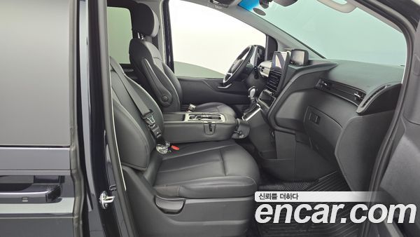 Hyundai Staria 2025, фото 16