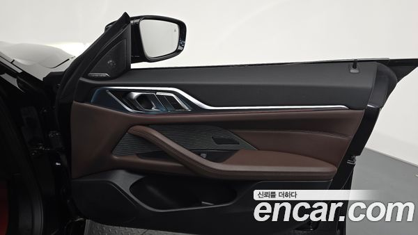 BMW i4 2022, фото 14