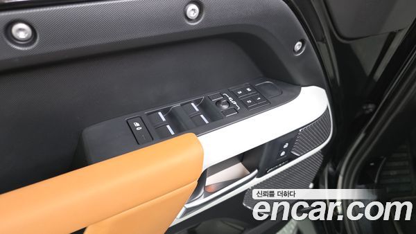 Land Rover Defender 2023, фото 31
