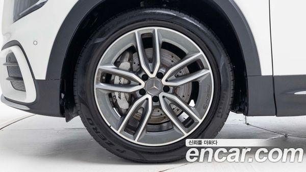 Mercedes-Benz GLB 2026, фото 5