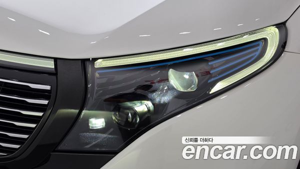 Mercedes-Benz EQC 2020, фото 7