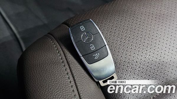 Mercedes-Benz GLE 2022, фото 31