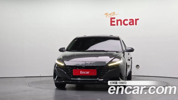 Hyundai Elantra 2021, фото 3