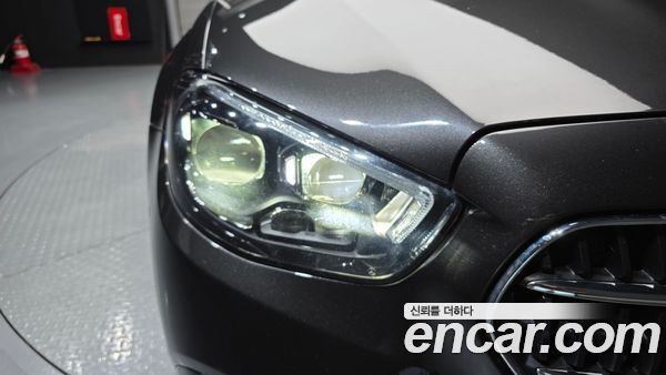 Mercedes-Benz E-Class 2021, фото 8