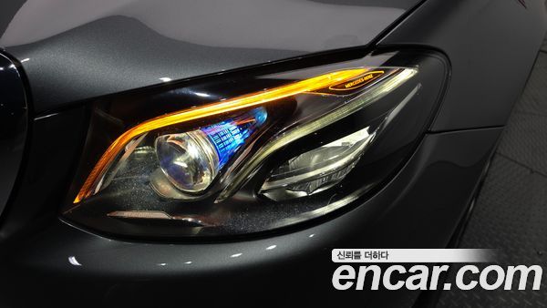 Mercedes-Benz E-Class 2020, фото 7