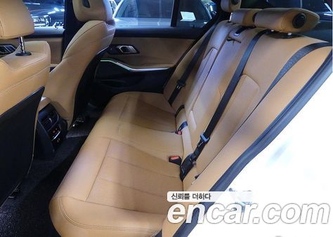 BMW 3 Series 2024, фото 18