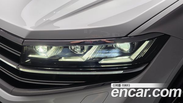 Volkswagen Touareg 2025, фото 8