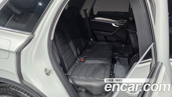 Volkswagen Touareg 2025, фото 16