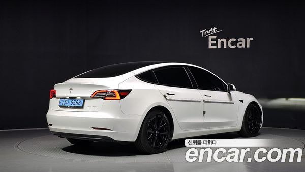 Tesla Model 3 2021, фото 2