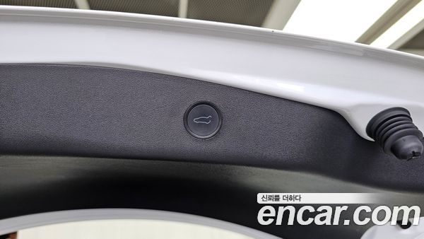 Tesla Model 3 2021, фото 32