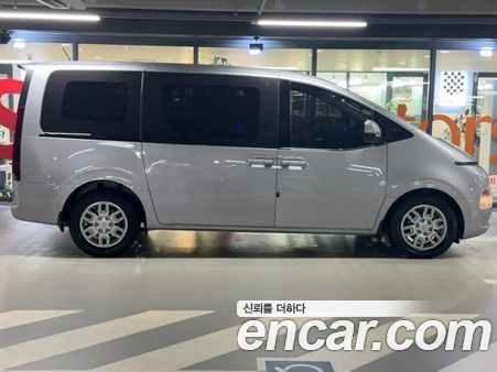 Hyundai Staria 2022, фото 3