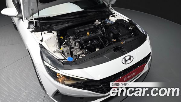 Hyundai Elantra 2021, фото 6