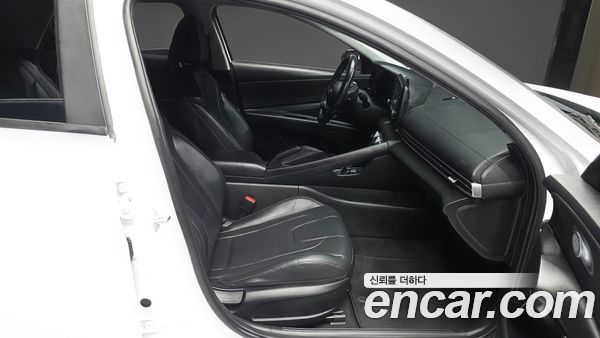 Hyundai Elantra 2021, фото 11