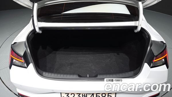 Hyundai Elantra 2021, фото 20