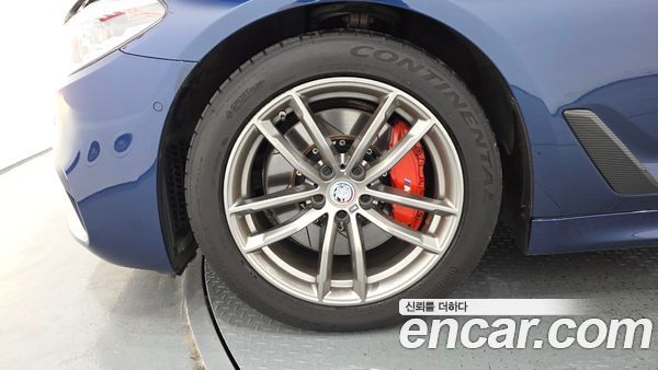 BMW 5 Series 2020, фото 4