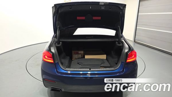 BMW 5 Series 2020, фото 25
