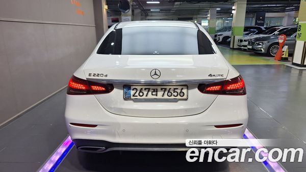 Mercedes-Benz E-Class 2021, фото 5