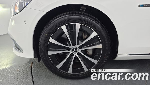 Mercedes-Benz E-Class 2021, фото 5