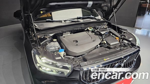 Volvo XC40 2022, фото 6
