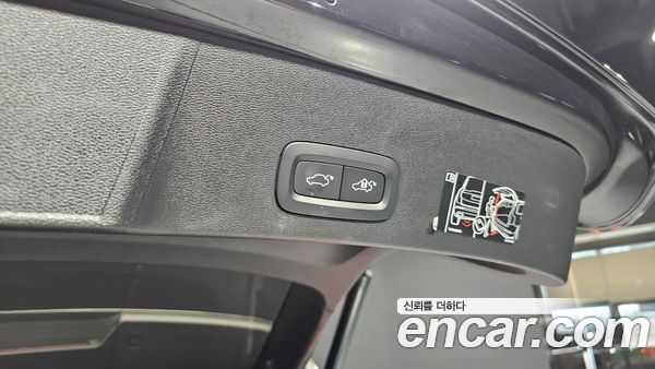 Volvo XC40 2022, фото 26