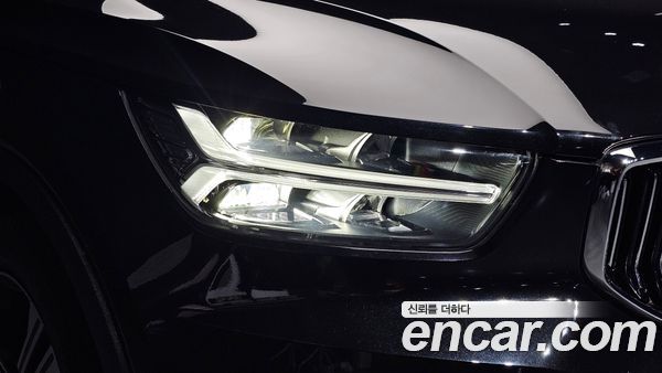 Volvo XC40 2022, фото 8