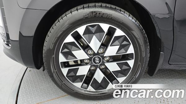 Hyundai Staria 2023, фото 4