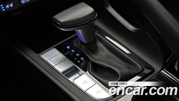 Hyundai Elantra 2024, фото 12