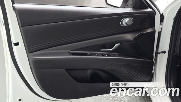 Hyundai Elantra 2024, фото 14