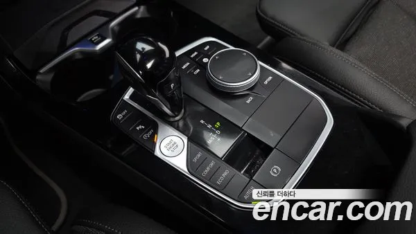 BMW 1 Series 2023, фото 11