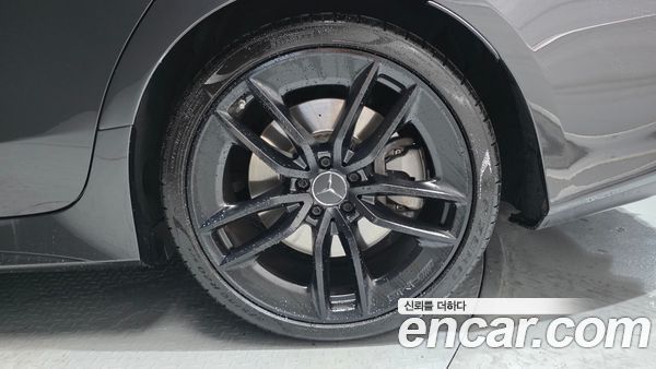 Mercedes-Benz CLS 2023, фото 7