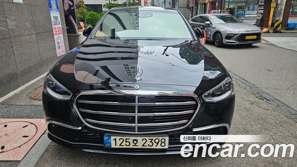 Mercedes-Benz S-Class 2022, фото 3