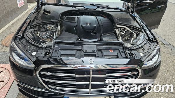 Mercedes-Benz S-Class 2022, фото 6