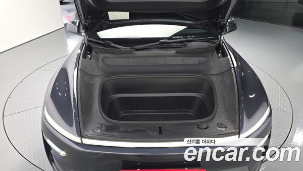 Tesla Model Y 2025, фото 6