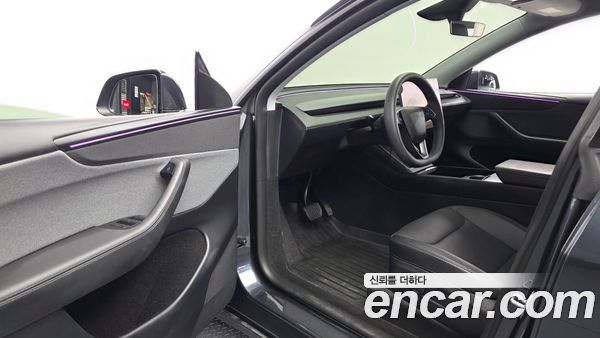 Tesla Model Y 2025, фото 13