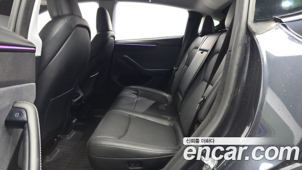 Tesla Model Y 2025, фото 16