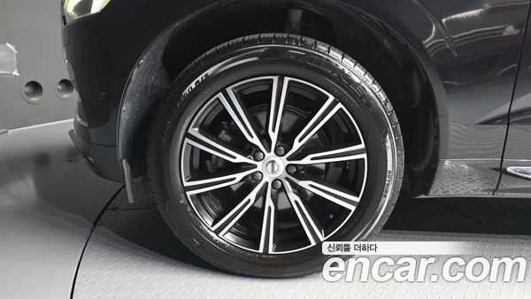 Volvo XC60 2021, фото 5