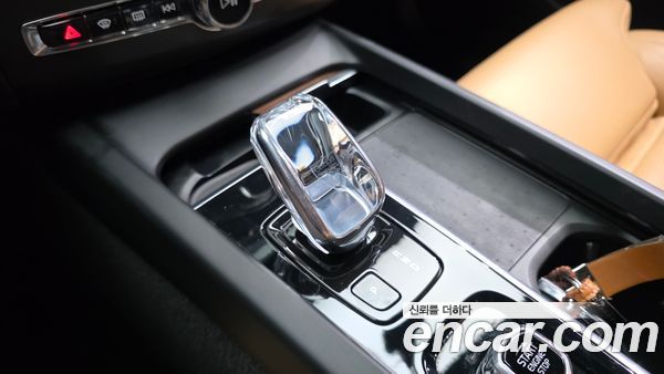 Volvo XC60 2021, фото 9