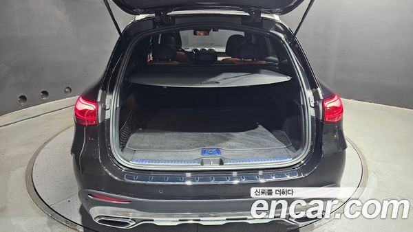 Mercedes-Benz GLC 2024, фото 32