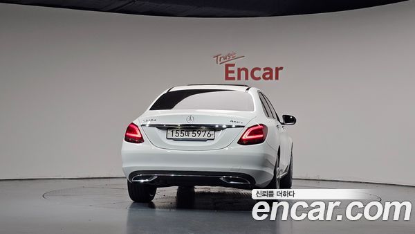 Mercedes-Benz C-Class 2020, фото 3